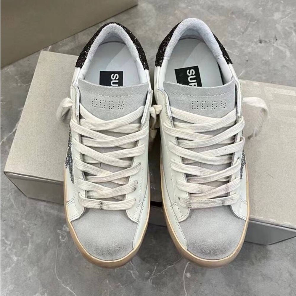 Golden Goose Women's White and Black Sneakers - Picture 2 of 7